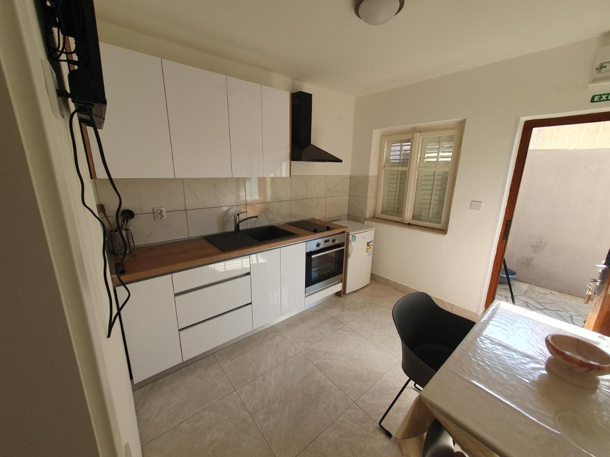 Apartman Dana *